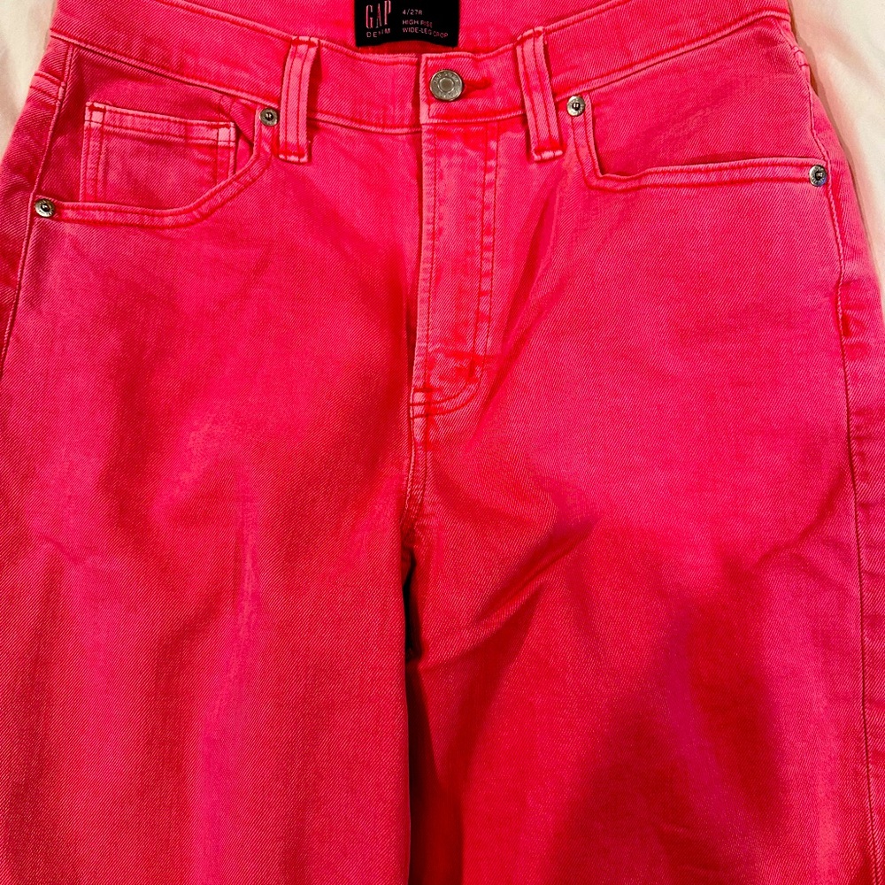 NWOT Gap High Rise Wide-leg Crop Pink Jeans - size 4/27R